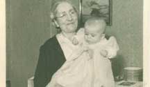 prof. Constanţa Erbiceanu la botezul nepotului Constantin Laurenţiu Erbiceanu (1939)